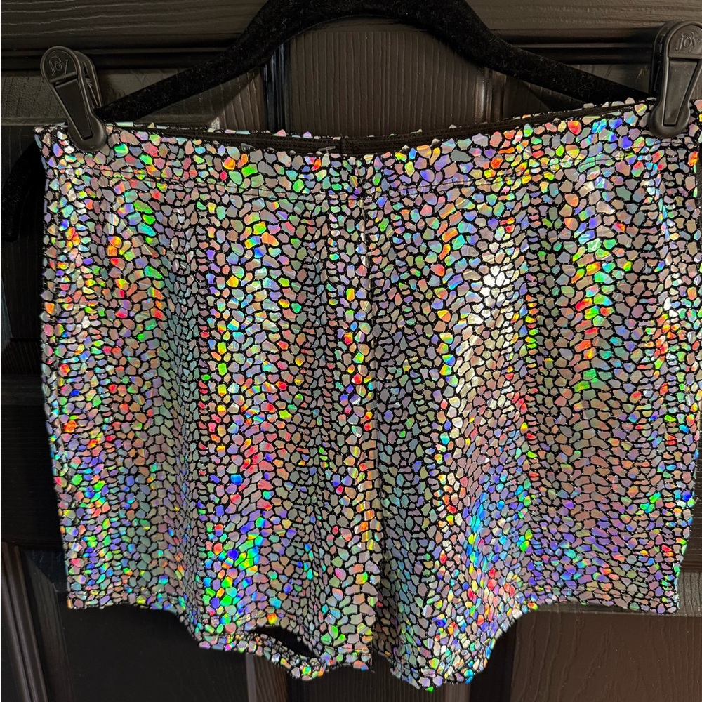 EUC J. OUR Holographic Metallic Mosaic Pattern Shorts Size Large